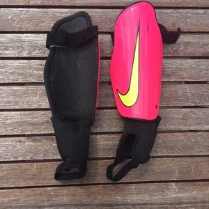 Nike Women’s Soccer Shin Guards